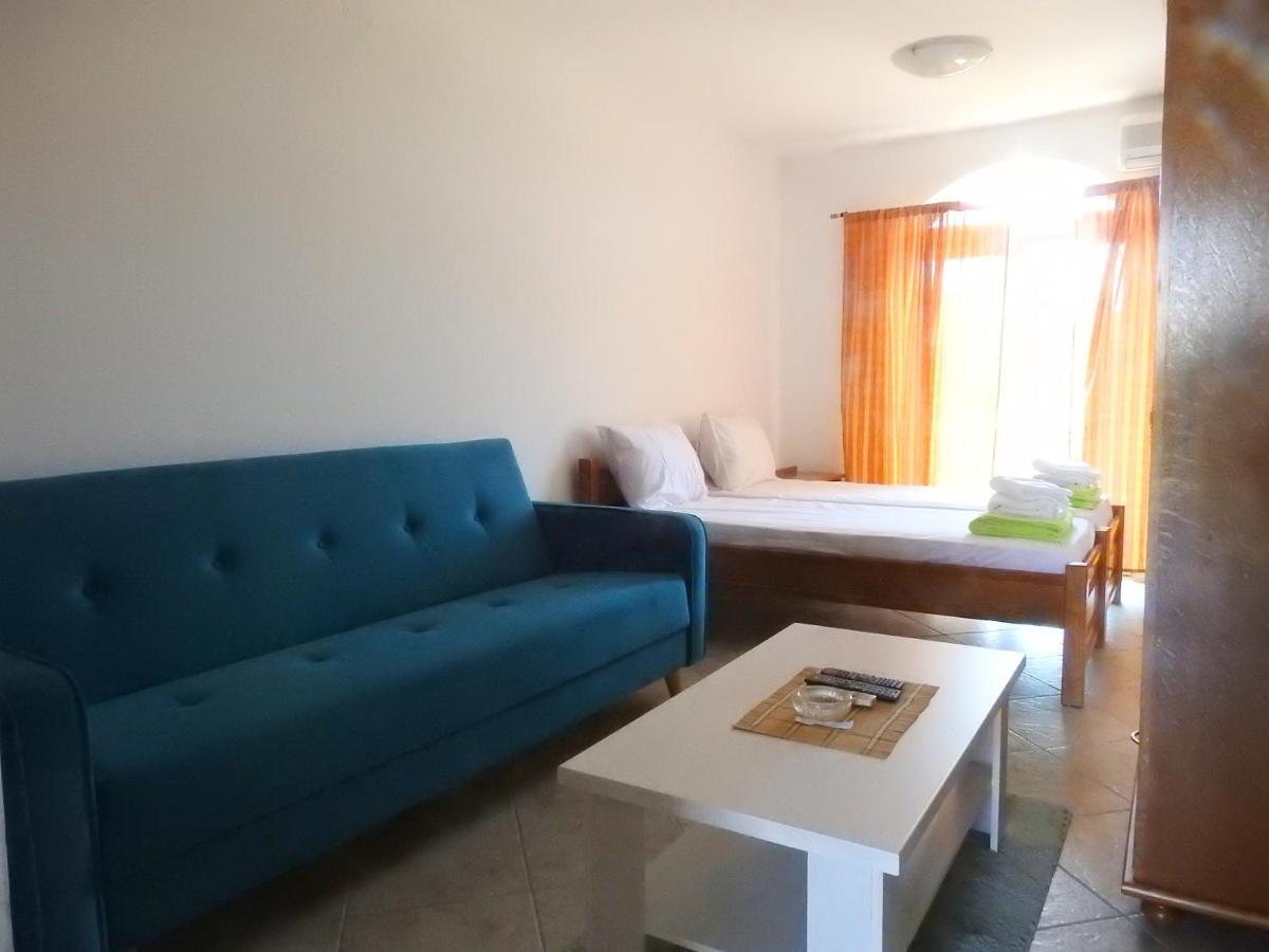 Luna Apartments Budva Room photo
