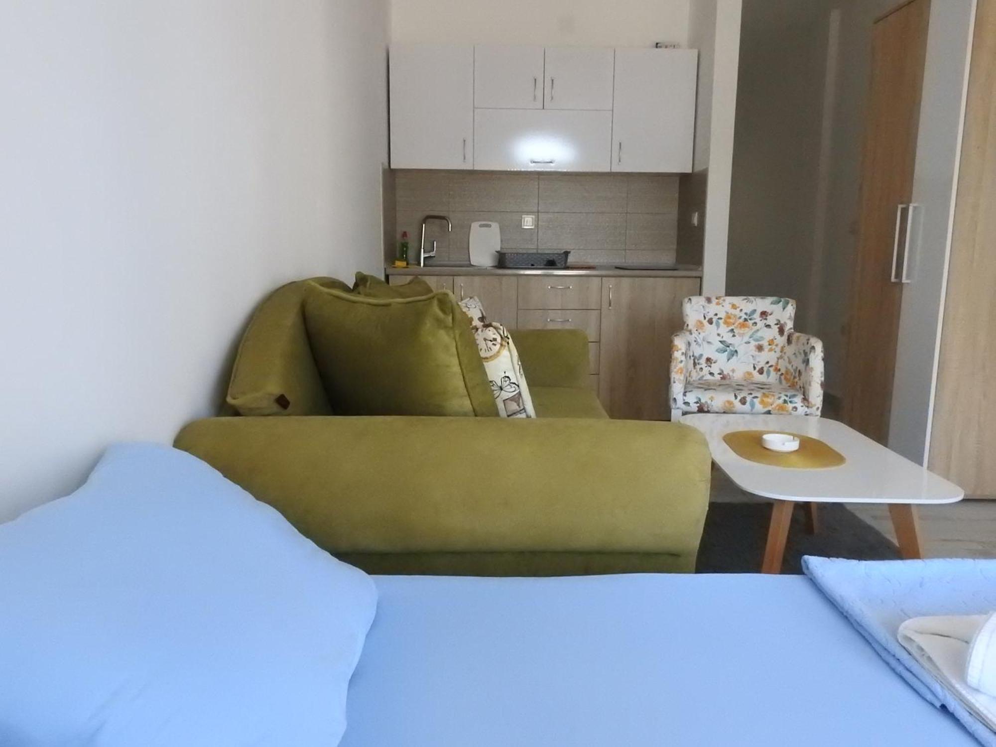 Luna Apartments Budva Room photo