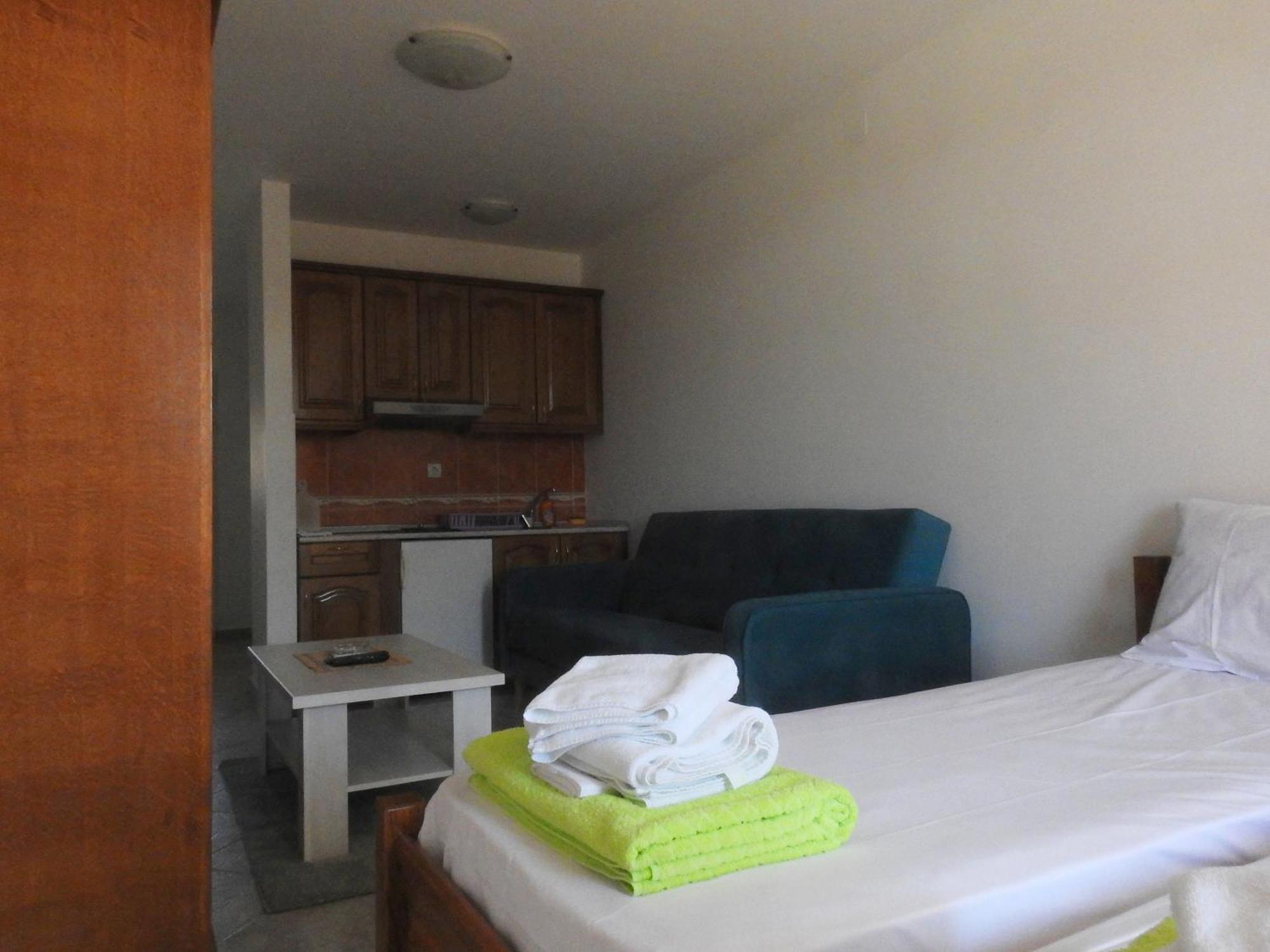 Luna Apartments Budva Room photo